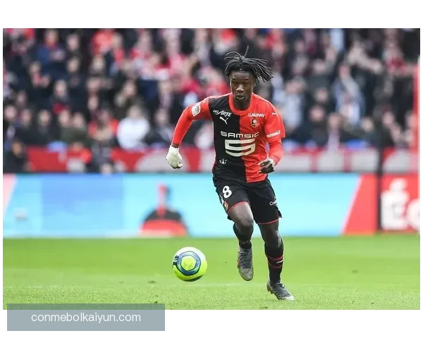 卡马文加近期表现稳健，持续受到对手高度评价