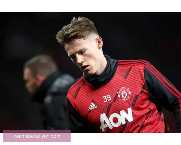 恩德里克对抗能力持续提升，备受关注的年轻前锋展现出良好状态